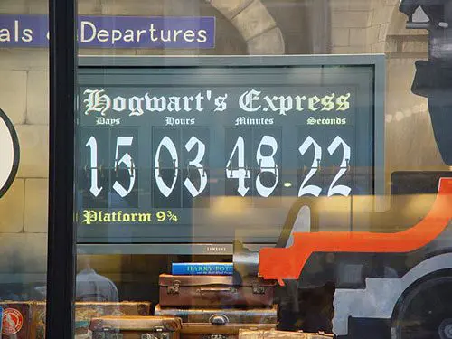 Countdown clock & effects for Harry Potter and the Half-Blood Prince book launch, Part 1- Waterstones, Oxford Street, London.